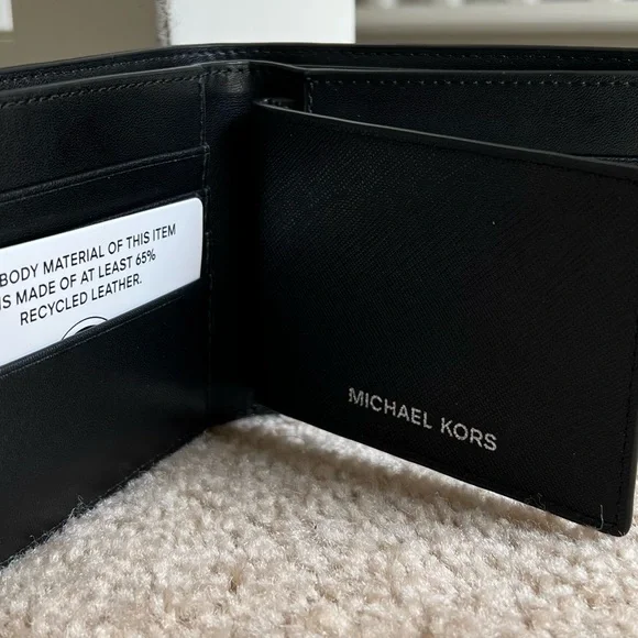 Michael Kors Men's  Billfold with Passcase Wallet Black - Picture 4 of 7